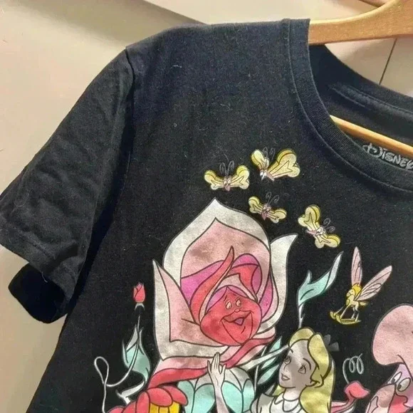 Disney XL Alice & Wonderland Black Short Sleeve Shirt - Picture 2 of 5